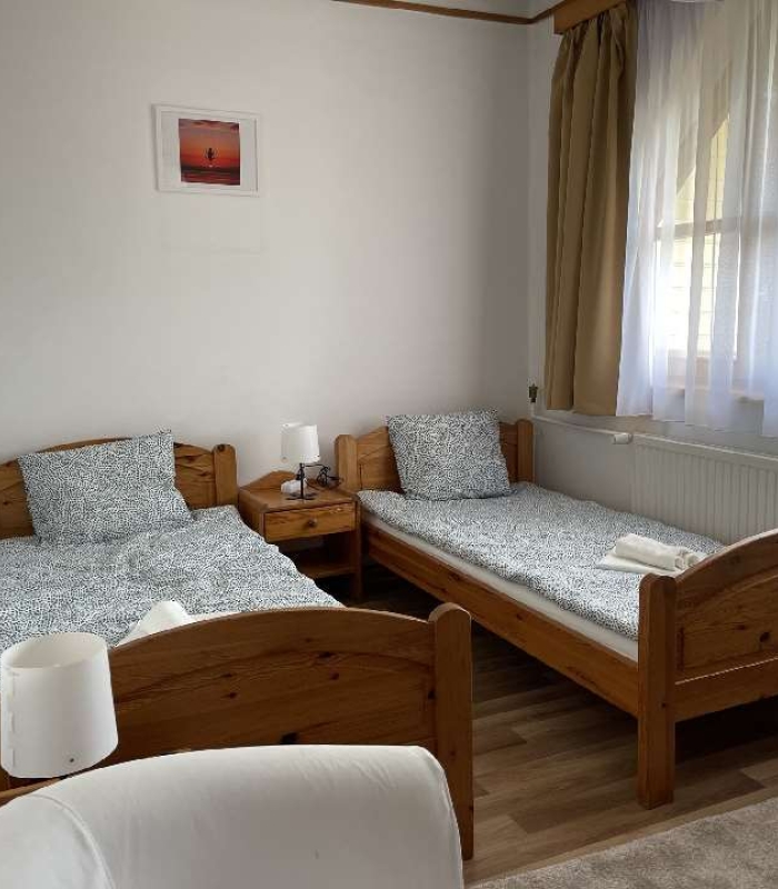 5 fős Családi szoba