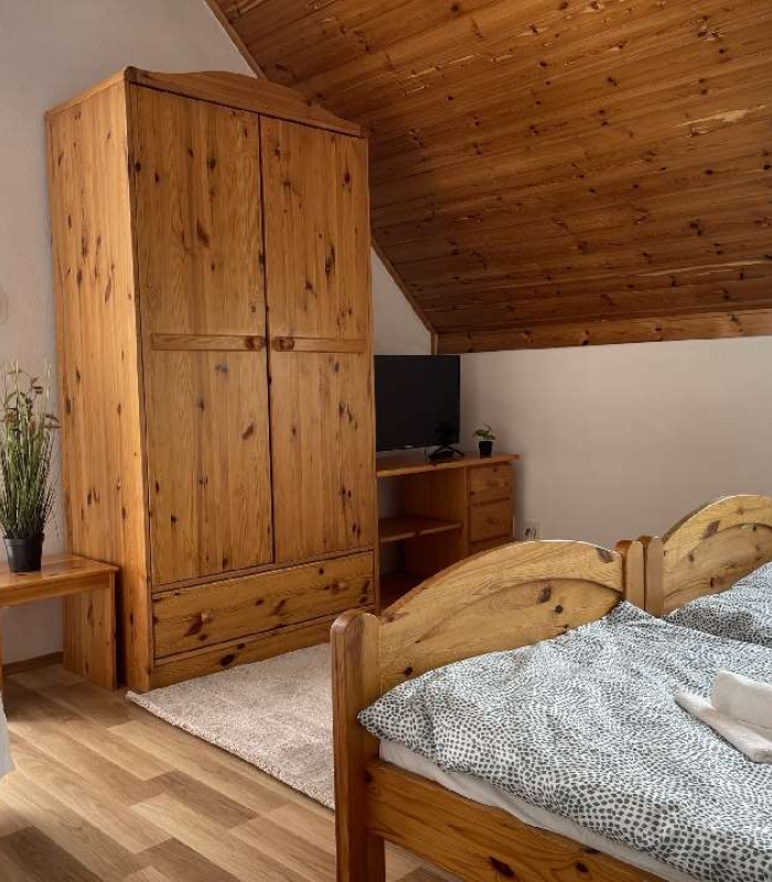 4 ágyas Klímás emeleti szoba